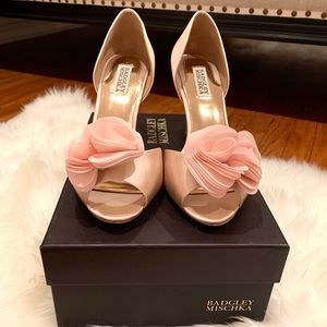 Badgley Mischka Thora Pink Satin Pump 8.5 NIB